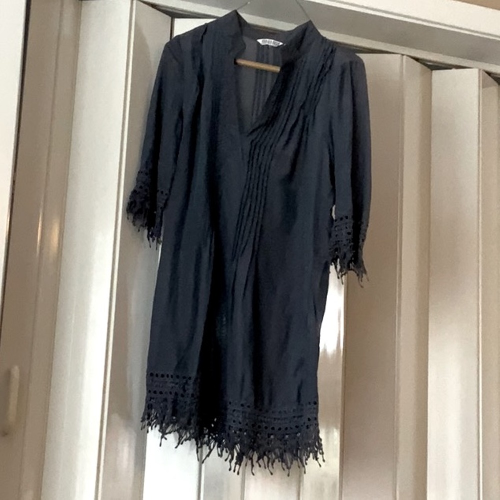 Dress/ blouse.